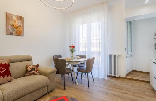Buon Pastore-Sant'Agnese-San Damaso Apartment | L'angolo della serenità - Elegant Central Apartment with Lift