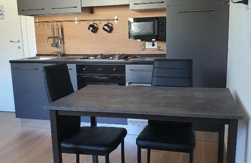 Cavarzere Apartment | La Casa de Papel - Self Check in, Smart Tv, tutti i confort, appartamento privato non condiviso