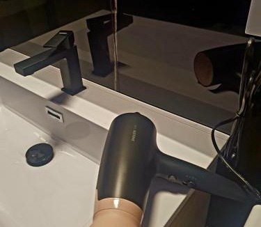 Cavarzere Apartment | La Casa de Papel - Self Check in, Smart Tv, tutti i confort, appartamento privato non condiviso