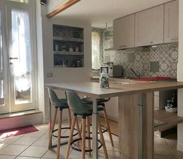 Monza House | La Casa di Brunina Monza-Garage incluso-25min da Milano