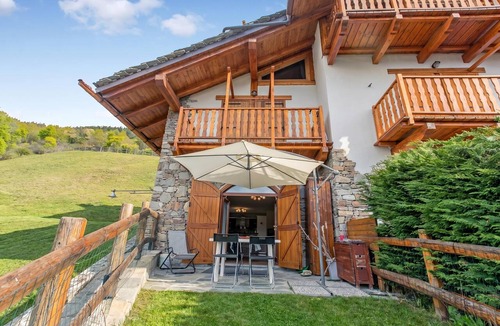 Bardonecchia Apartment | La Casa Di Olaf with Garden, Bardonecchia, Italy