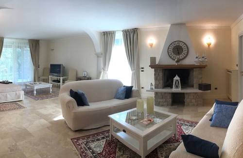 Roina Bed & Breakfast | La cascata negli ulivi