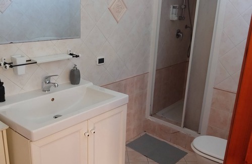 Tor San Lorenzo House | La Casina, just a short walk from the sea