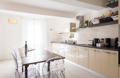 Old Town Apartment | La Corte del Duca – Elegant 3BR Flat in Historic Modena 8 guests
