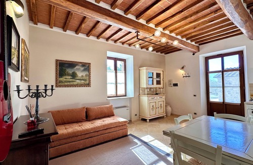 Torre A Castello House | La Pietra Dorata house with pool in the beautiful hills of Siena in Tuscany