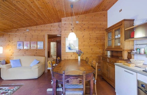 Arcugnano Apartment | La Rosa: elegant apartment with swimming pool and large park