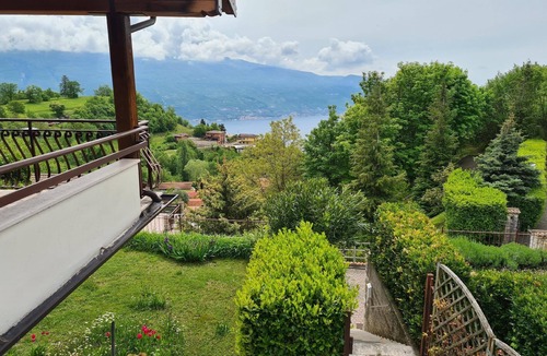 Aer House | Lake Garda holiday home Bella Vista with lake view