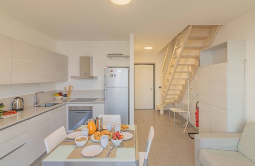 Parzanica House | Lake View Paradise - three-room apartment with terrace and pool at Lake Iseo