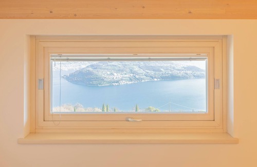 Parzanica House | Lake View Paradise - three-room apartment with terrace and pool at Lake Iseo