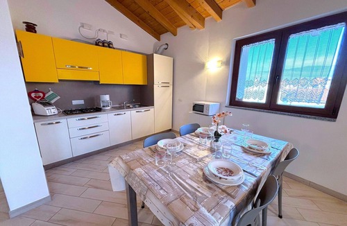 Brezzo di Bedero Apartment | Lakeview Apartment in Brezzo di Bedero