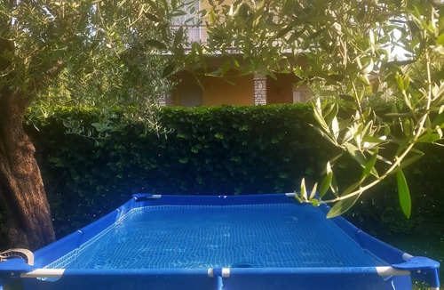 Colombare Apartment | Large three-room apartment up to 6 beds in Sirmione, pets allowed.