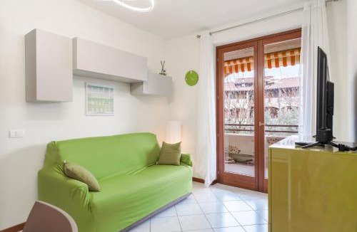 Lugana Apartment | Lauretta Apartment - with garage, WiFi and AC