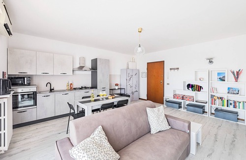 Lugana Apartment | Le Primule F6 con piscina by Wonderful Italy