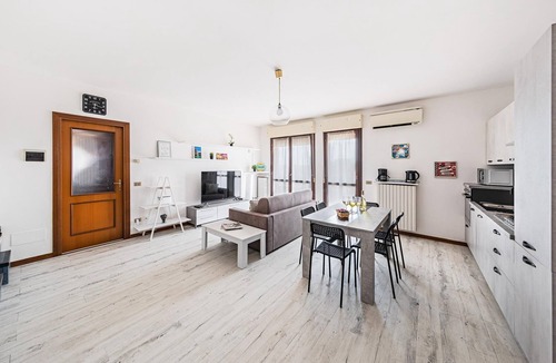 Lugana Apartment | Le Primule F6 con Piscina by Wonderful Italy