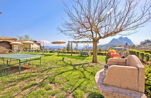 Liano-Formaga Apartment | Liano Ginestra-Private Terrace & Parking, Gargnano, Italy