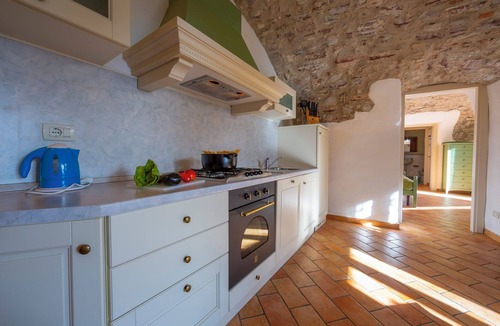 Liano-Formaga Apartment | Liano Iris-Private Terrace & parking, Gargnano, Italy