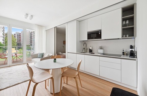 Gioia Apartment | Limehome Milan via Stresa
