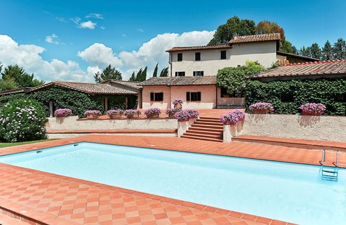 Poggiarello House | Lovely apartment in villa for 4 guests with pool, WIFI, TV and terrace