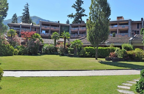 Porto Valtravaglia Apartment | Lovely apartment for 4 people with pool, WIFI, TV and terrace