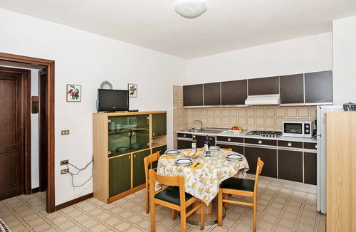 Frader Apartment | Lovely apartment for 4 guests with WIFI, A/C, pool, TV and terrace