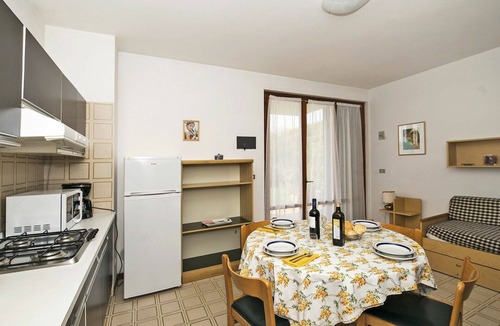 Frader Apartment | Lovely apartment for 4 guests with WIFI, A/C, pool, TV and terrace