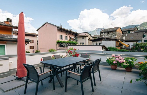 Caldonazzo Apartment | Lovely apartment for 4 guests with WIFI, TV, patio and pets allowed