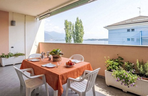 Sarnico Apartment | Lovely apartment for 4 people with WIFI, A/C, TV and terrace