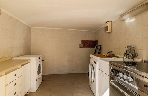 Lecco Apartment | Lovely apartment for 4 people with WIFI, TV and patio