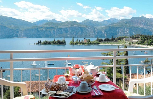 Malcesine Apartment | Lovely apartment for 3 guests with TV and terrace