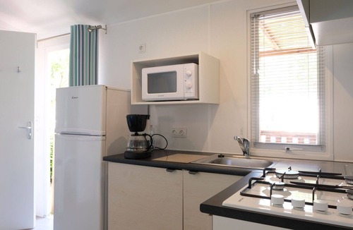 Castelletto Sopra Ticino House | Lovely apartment in villa for 6 people with pool, WIFI, A/C, terrace and pets allowed