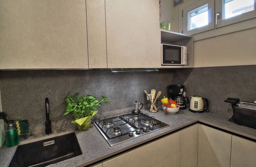 Bardolino Apartment | LUXURY APARTMENT RIGHT ON THE LAKE WITH LAKE VIEW AND PRIVATE BEACH