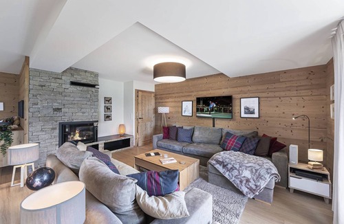 Chatel Apartment | Luxury flat 6 pers. - fireplace, close to the centre and slopes