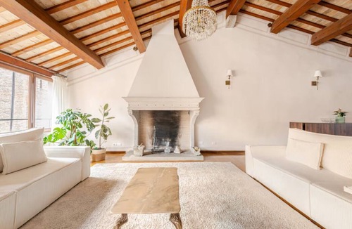 Treviso Apartment | Luxury group apartment che offre una splendida vista sul duomo della città.