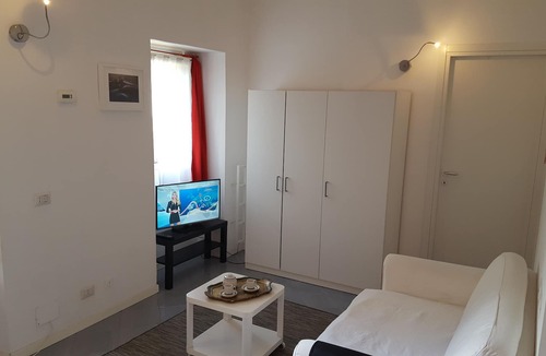 Milan Apartment | M1 wagner | marghera district
