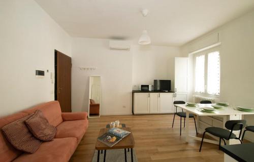Giambellino Apartment | M4 Tolstoj Ampia Penthouse a 50m dalla Metro