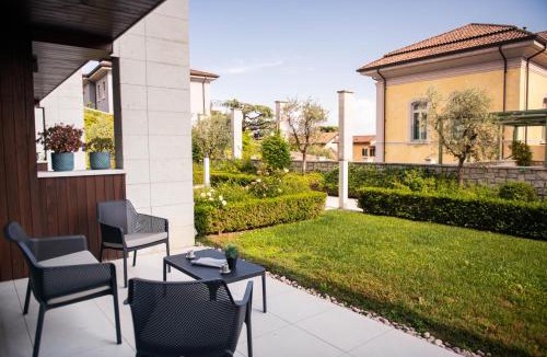 Salo Ski Chalet | Maison Selva - Corte Brunati Villetta Deluxe con piscina e garage