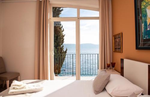 Cecina Villa | Maison Selva - Villa Vinessa beachfront retreat