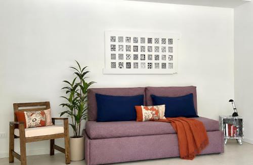 Somma Lombardo Apartment | Malpensa Airport Apartment - 9 min to MXP - Free Parking