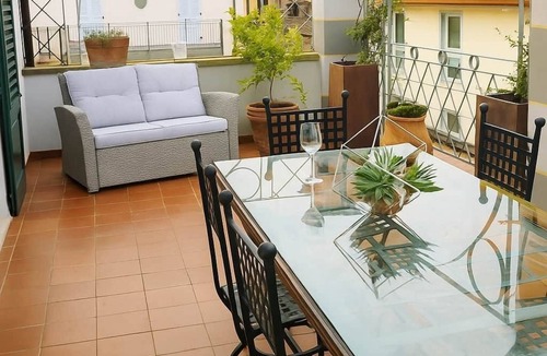 Iseo Apartment | Mansion alley face 2ndp terrace