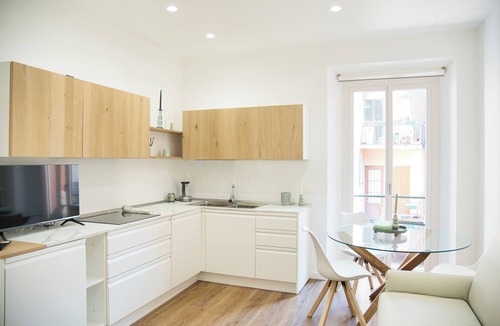 Lecco Apartment | Mascari Suites - Saxum