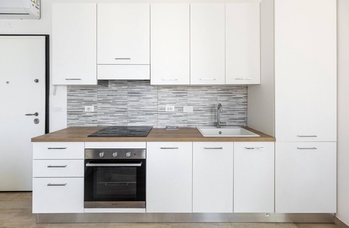 Province of Bologna Apartment | Menganti White Apartment by Wonderful Italy