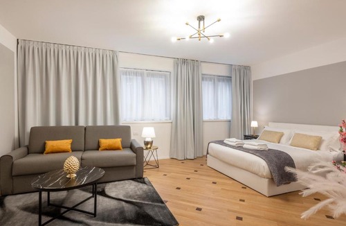 Scala Apartment | Milan Duomo Suites