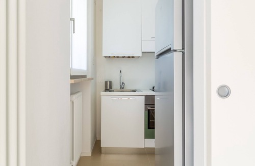 San Benedetto di Lugana Apartment | Modern Holiday Apartment "Baseventuno 3" With Pool