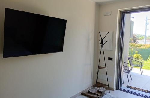 Casnate Con Bernate Bed & Breakfast | Moon room of Como