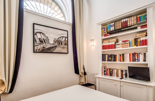 Parioli Apartment | NEW: Popolo Square elegant apartment