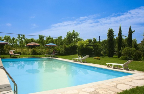Castiglion Fiorentino Apartment | Nice apartment for 2 guests with pool, WIFI, TV and pets allowed, close to Cortona