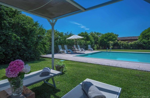 Pozzolengo Villa | Nice apartment in villa for 4 guests with pool, WIFI, A/C, close to Sirmione