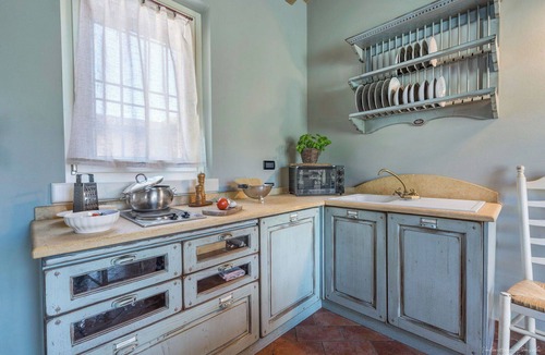 Pozzolengo Villa | Nice apartment in villa for 2 guests with pool, A/C, WIFI and pets allowed, close to Sirmione
