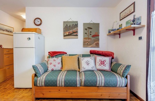 La Salle Apartment | Nice apartment for 4 people with WIFI, TV, balcony and pets allowed