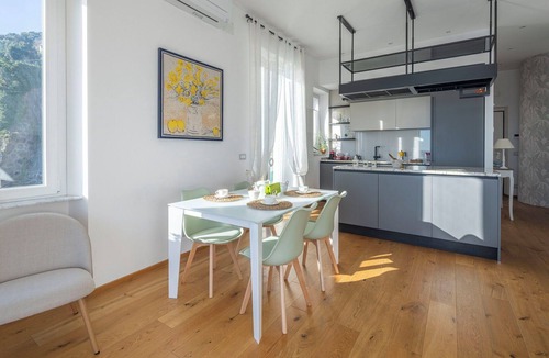 Voltri Apartment | Nice apartment for 4 people with WIFI, A/C, TV, terrace and panoramic view